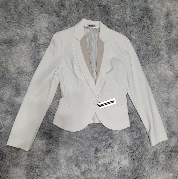 Express White Pants Suit - Picture 2 of 6